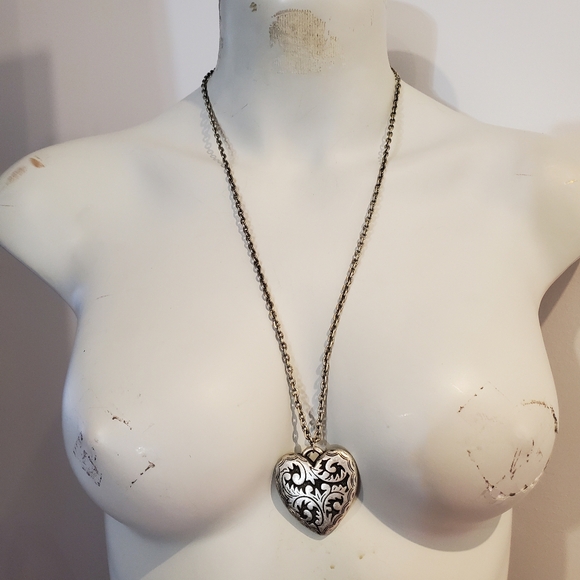 Vintage 90s Gothic Heart Pendant Chain Necklace - Picture 2 of 3